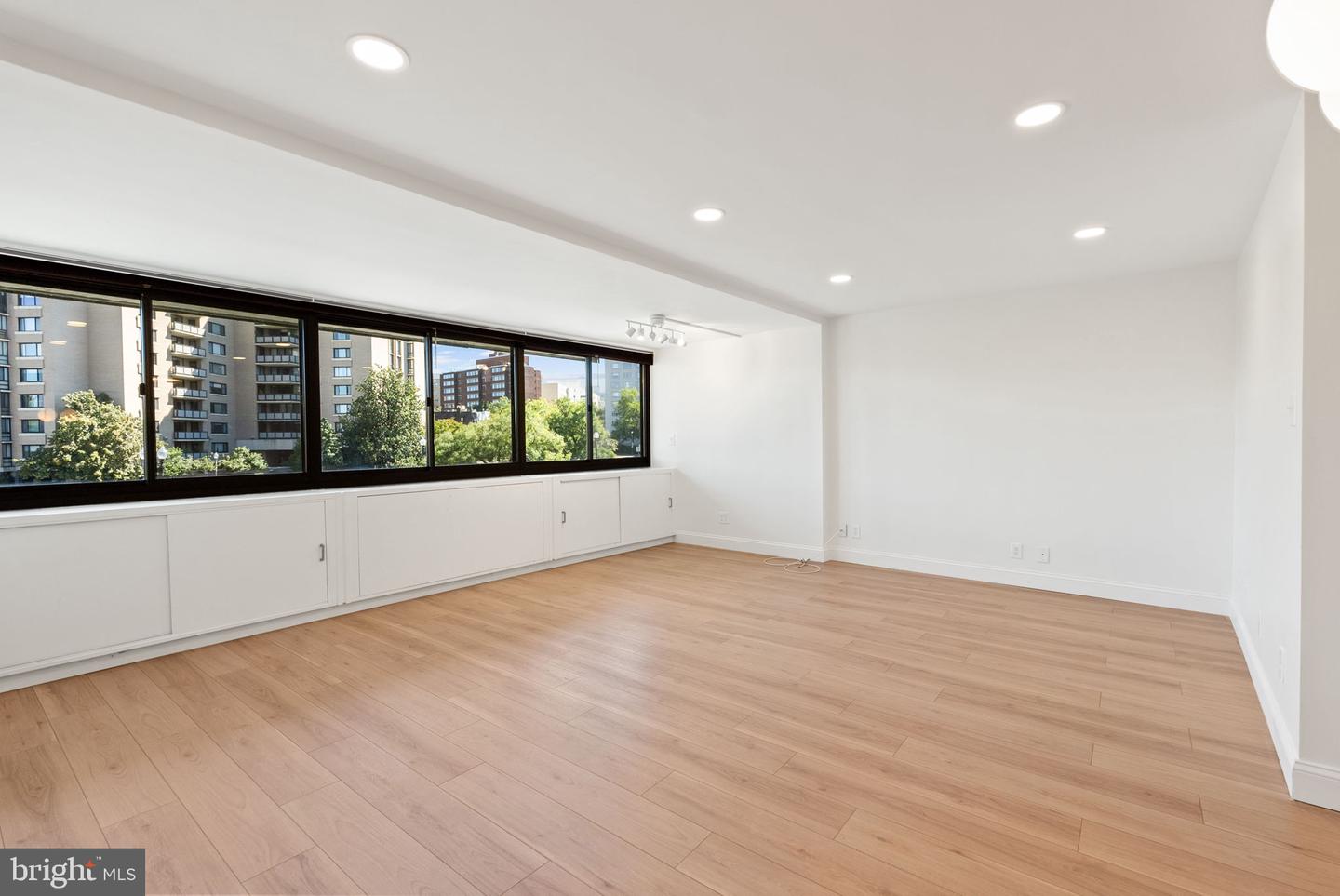 2510 VIRGINIA AVE NW #309-N, WASHINGTON, District Of Columbia 20037, ,1 BathroomBathrooms,Residential,For sale,2510 VIRGINIA AVE NW #309-N,DCDC2221292 MLS # DCDC2221292