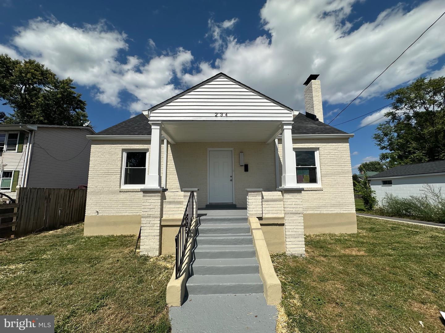 234 SHORT ST, FRONT ROYAL, Virginia 22630, 3 Bedrooms Bedrooms, ,3 BathroomsBathrooms,Residential,For sale,234 SHORT ST,VAWR2012292 MLS # VAWR2012292