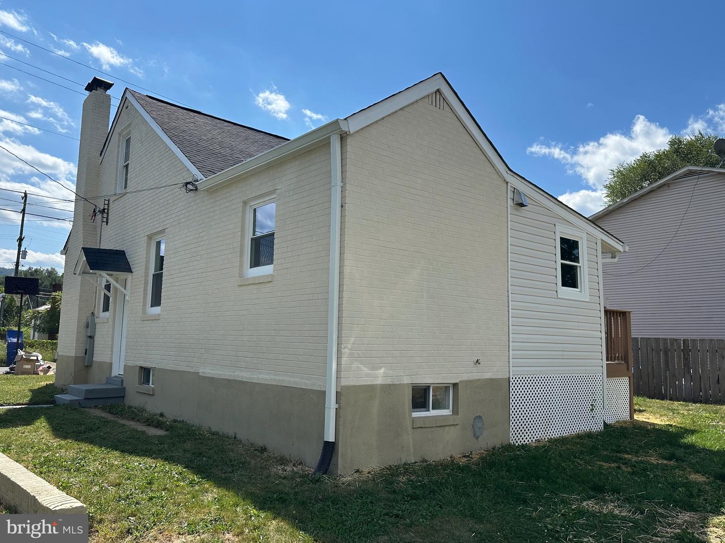 234 SHORT ST, FRONT ROYAL, Virginia 22630, 3 Bedrooms Bedrooms, ,3 BathroomsBathrooms,Residential,For sale,234 SHORT ST,VAWR2012292 MLS # VAWR2012292