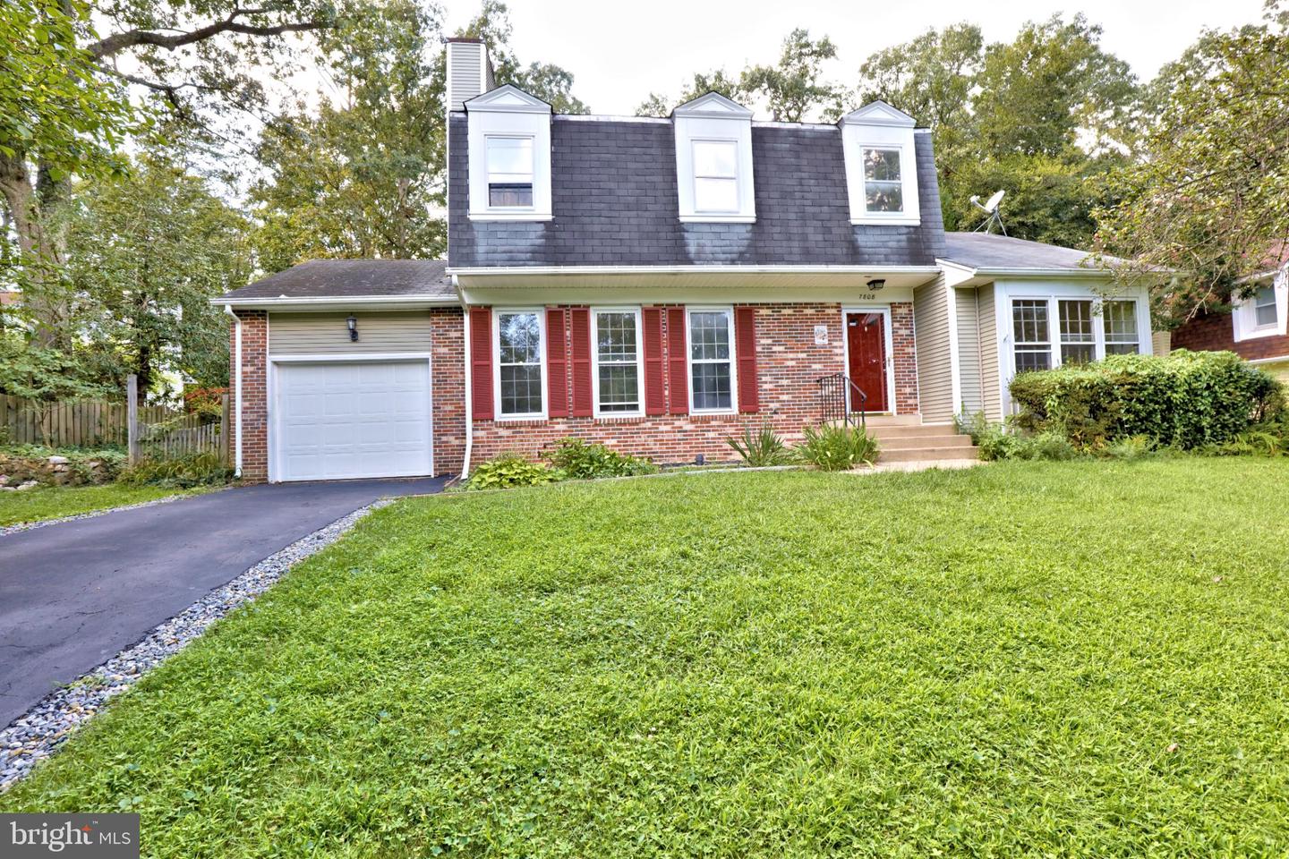 7808 TOWER WOODS DR, SPRINGFIELD, Virginia 22153, 4 Bedrooms Bedrooms, 19 Rooms Rooms,3 BathroomsBathrooms,Residential,For sale,7808 TOWER WOODS DR,VAFX2267304 MLS # VAFX2267304
