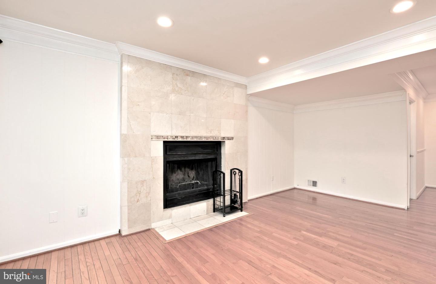 7808 TOWER WOODS DR, SPRINGFIELD, Virginia 22153, 4 Bedrooms Bedrooms, 19 Rooms Rooms,3 BathroomsBathrooms,Residential,For sale,7808 TOWER WOODS DR,VAFX2267304 MLS # VAFX2267304
