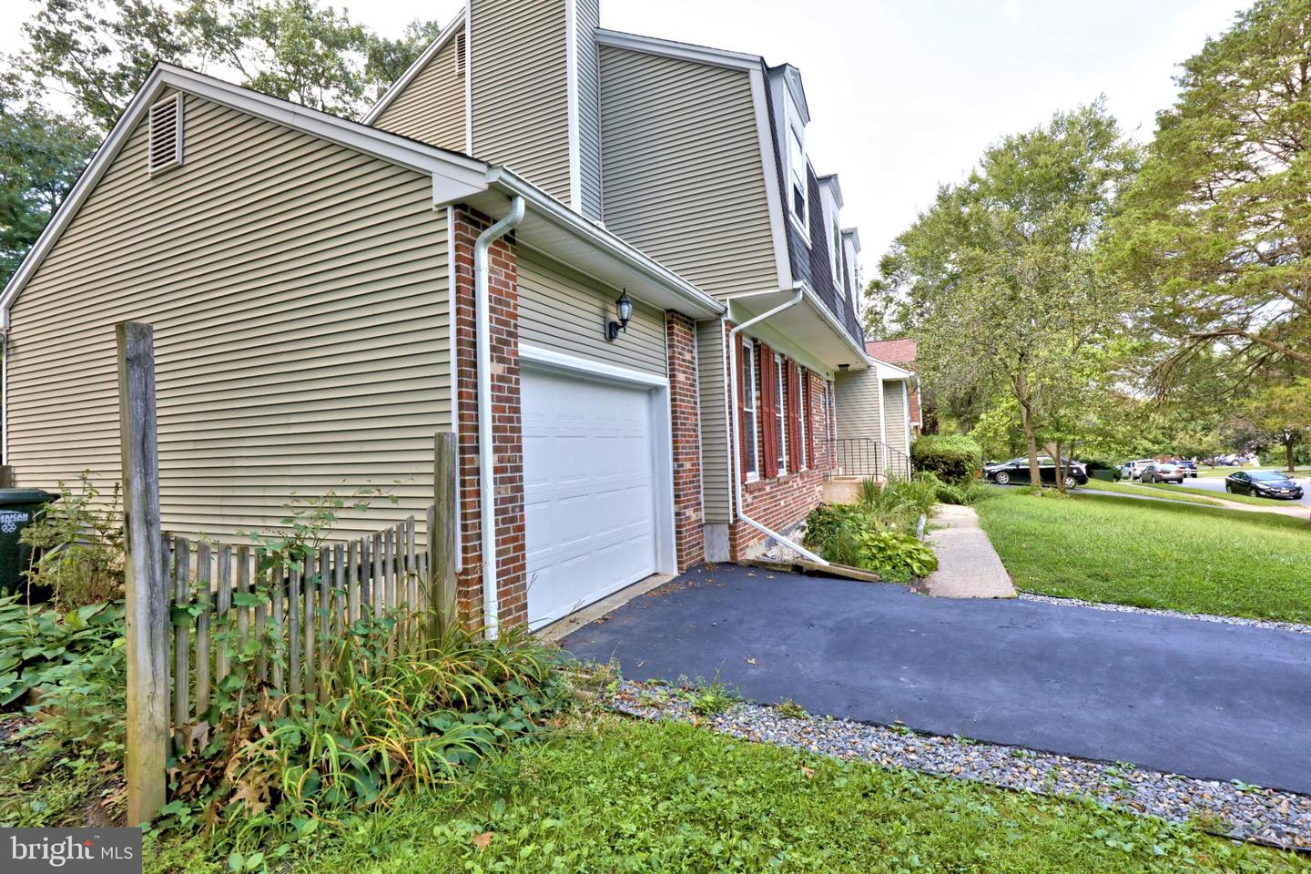 7808 TOWER WOODS DR, SPRINGFIELD, Virginia 22153, 4 Bedrooms Bedrooms, 19 Rooms Rooms,3 BathroomsBathrooms,Residential,For sale,7808 TOWER WOODS DR,VAFX2267304 MLS # VAFX2267304
