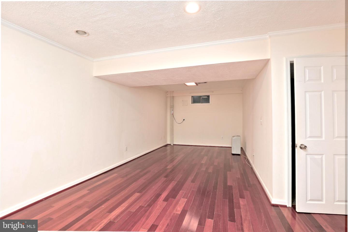 7808 TOWER WOODS DR, SPRINGFIELD, Virginia 22153, 4 Bedrooms Bedrooms, 19 Rooms Rooms,3 BathroomsBathrooms,Residential,For sale,7808 TOWER WOODS DR,VAFX2267304 MLS # VAFX2267304