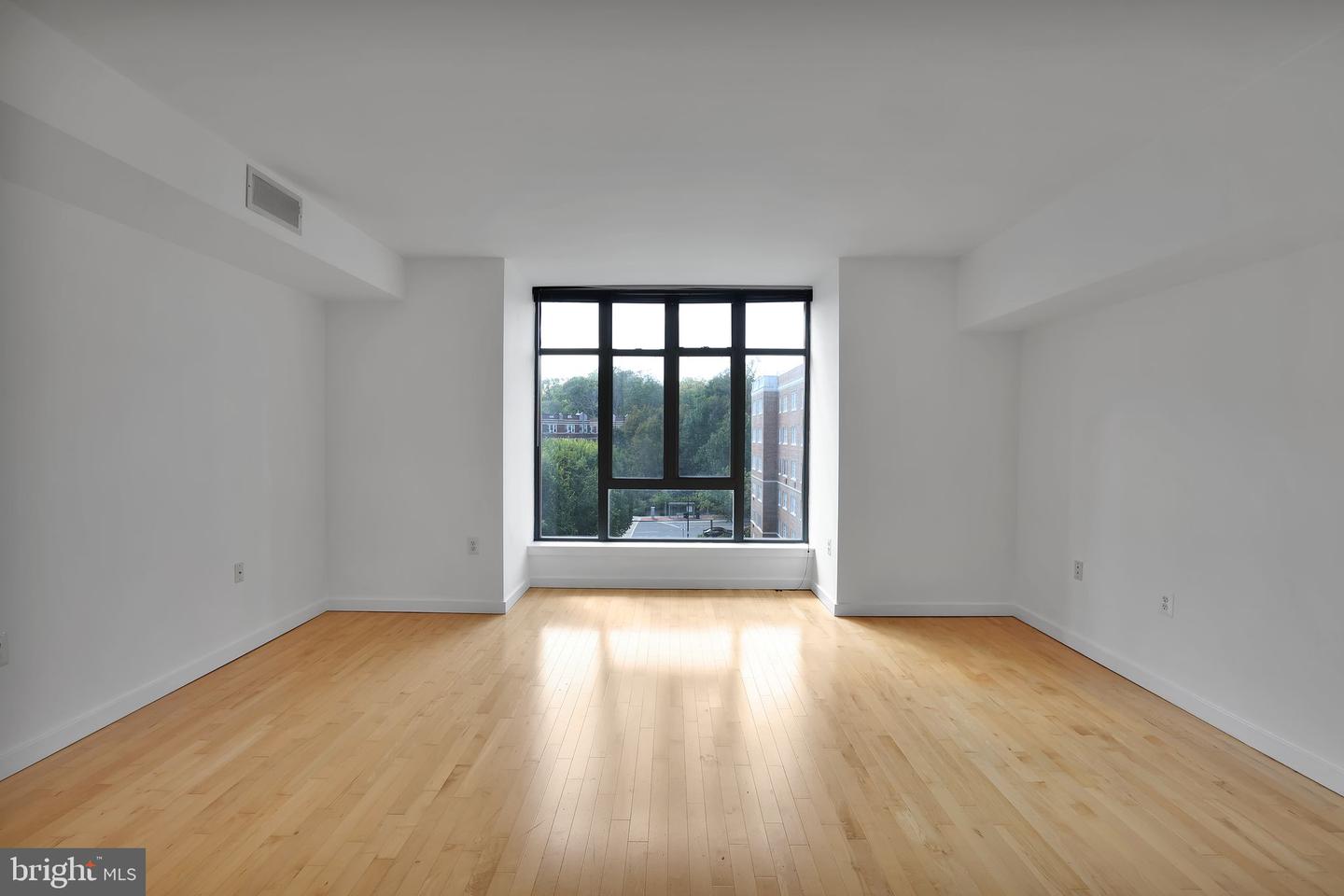 3883 CONNECTICUT AVE NW #506, WASHINGTON, District Of Columbia 20008, ,1 BathroomBathrooms,Residential,For sale,3883 CONNECTICUT AVE NW #506,DCDC2222318 MLS # DCDC2222318 3883 CONNECTICUT AVE NW #506, WASHINGTON, District Of Columbia 20008, ,1 BathroomBathrooms,Residential,For sale,3883 CONNECTICUT AVE NW #506,DCDC2222318 MLS # DCDC2222318