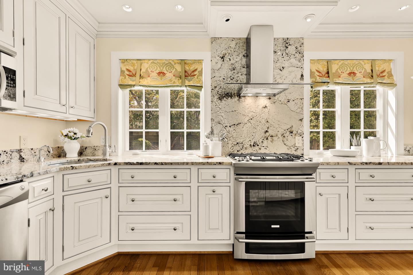 6038 FORT HUNT RD, ALEXANDRIA, Virginia 22307, 3 Bedrooms Bedrooms, ,2 BathroomsBathrooms,Residential,For sale,6038 FORT HUNT RD,VAFX2267378 MLS # VAFX2267378 6038 FORT HUNT RD, ALEXANDRIA, Virginia 22307, 3 Bedrooms Bedrooms, ,2 BathroomsBathrooms,Residential,For sale,6038 FORT HUNT RD,VAFX2267378 MLS # VAFX2267378