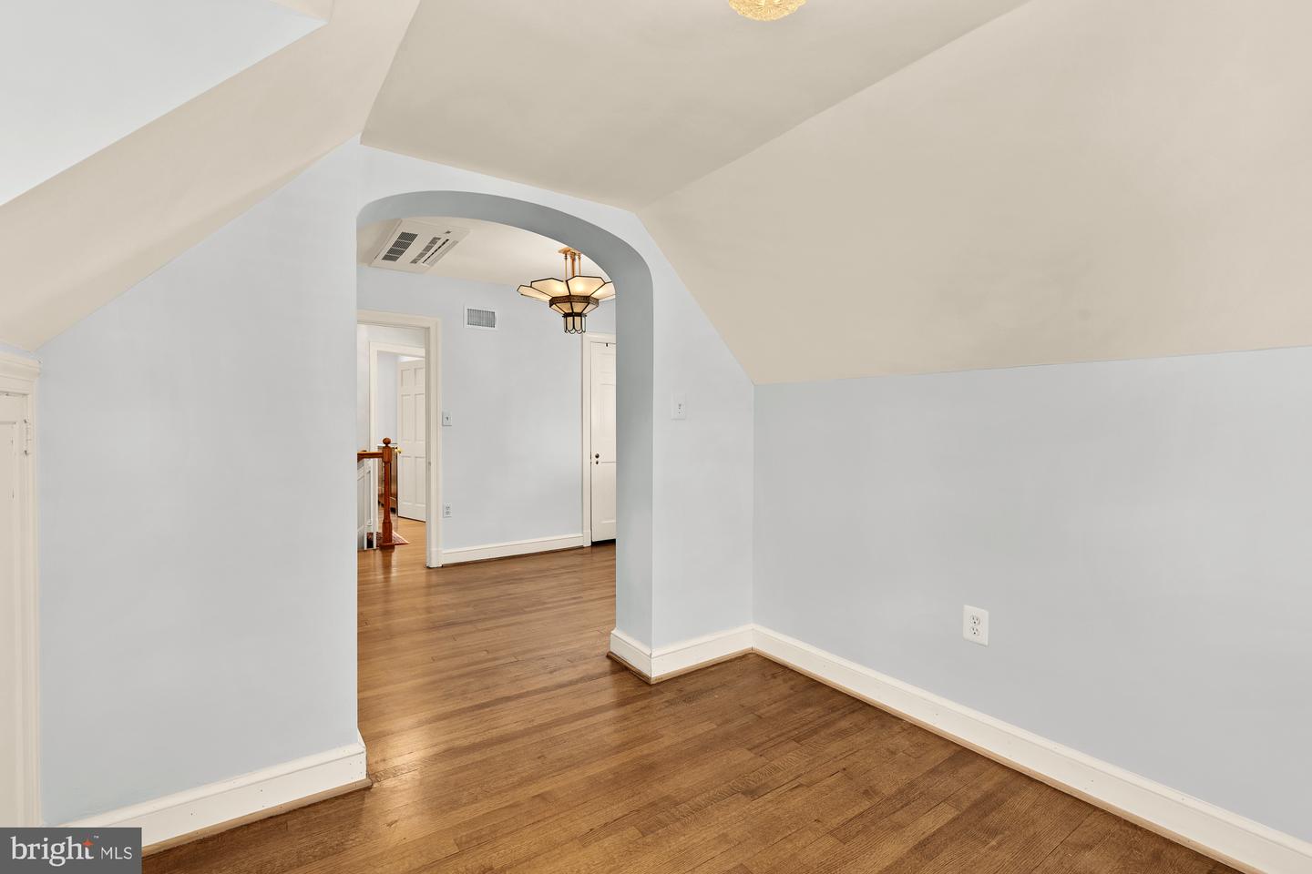 6038 FORT HUNT RD, ALEXANDRIA, Virginia 22307, 3 Bedrooms Bedrooms, ,2 BathroomsBathrooms,Residential,For sale,6038 FORT HUNT RD,VAFX2267378 MLS # VAFX2267378 6038 FORT HUNT RD, ALEXANDRIA, Virginia 22307, 3 Bedrooms Bedrooms, ,2 BathroomsBathrooms,Residential,For sale,6038 FORT HUNT RD,VAFX2267378 MLS # VAFX2267378