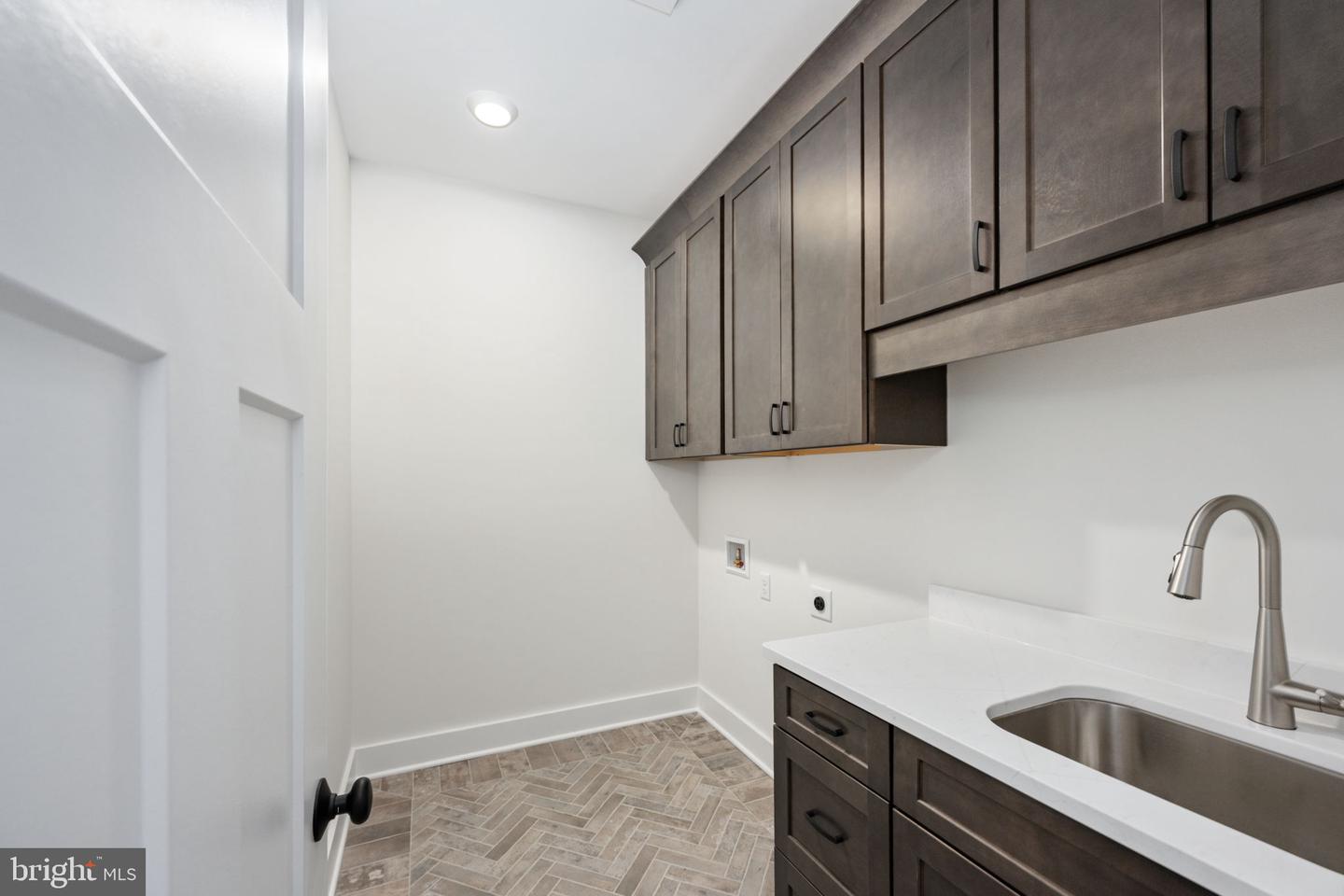 8537 HIGHCLERE LN, SPOTSYLVANIA, Virginia 22553, 4 Bedrooms Bedrooms, ,5 BathroomsBathrooms,Residential,For sale,8537 HIGHCLERE LN,VASP2036266 MLS # VASP2036266