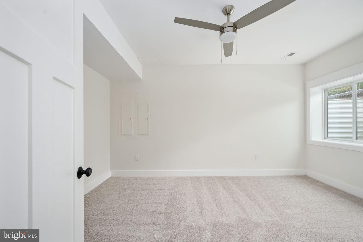 8537 HIGHCLERE LN, SPOTSYLVANIA, Virginia 22553, 4 Bedrooms Bedrooms, ,5 BathroomsBathrooms,Residential,For sale,8537 HIGHCLERE LN,VASP2036266 MLS # VASP2036266