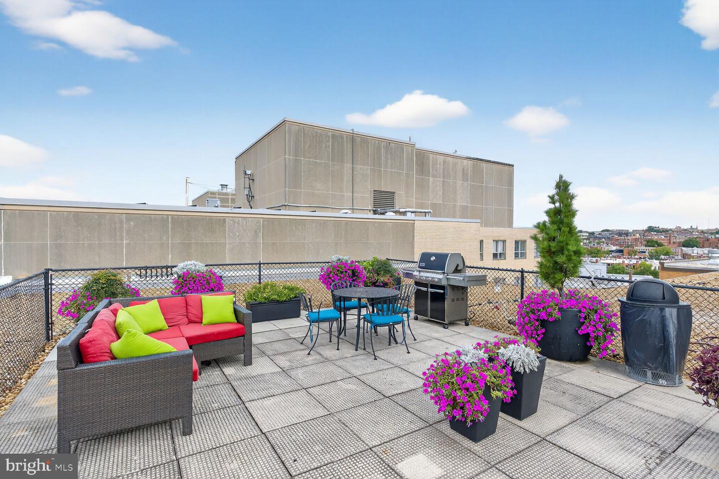 1727 MASSACHUSETTS AVE NW #603, WASHINGTON, District Of Columbia 20036, ,1 BathroomBathrooms,Residential,For sale,1727 MASSACHUSETTS AVE NW #603,DCDC2222592 MLS # DCDC2222592