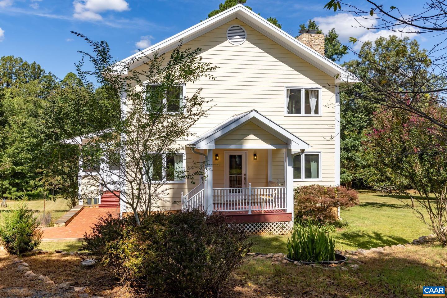 150 LYNX FARM LN, CHARLOTTESVILLE, Virginia 22903, 3 Bedrooms Bedrooms, ,4 BathroomsBathrooms,Residential,For sale,150 LYNX FARM LN,669030 MLS # 669030