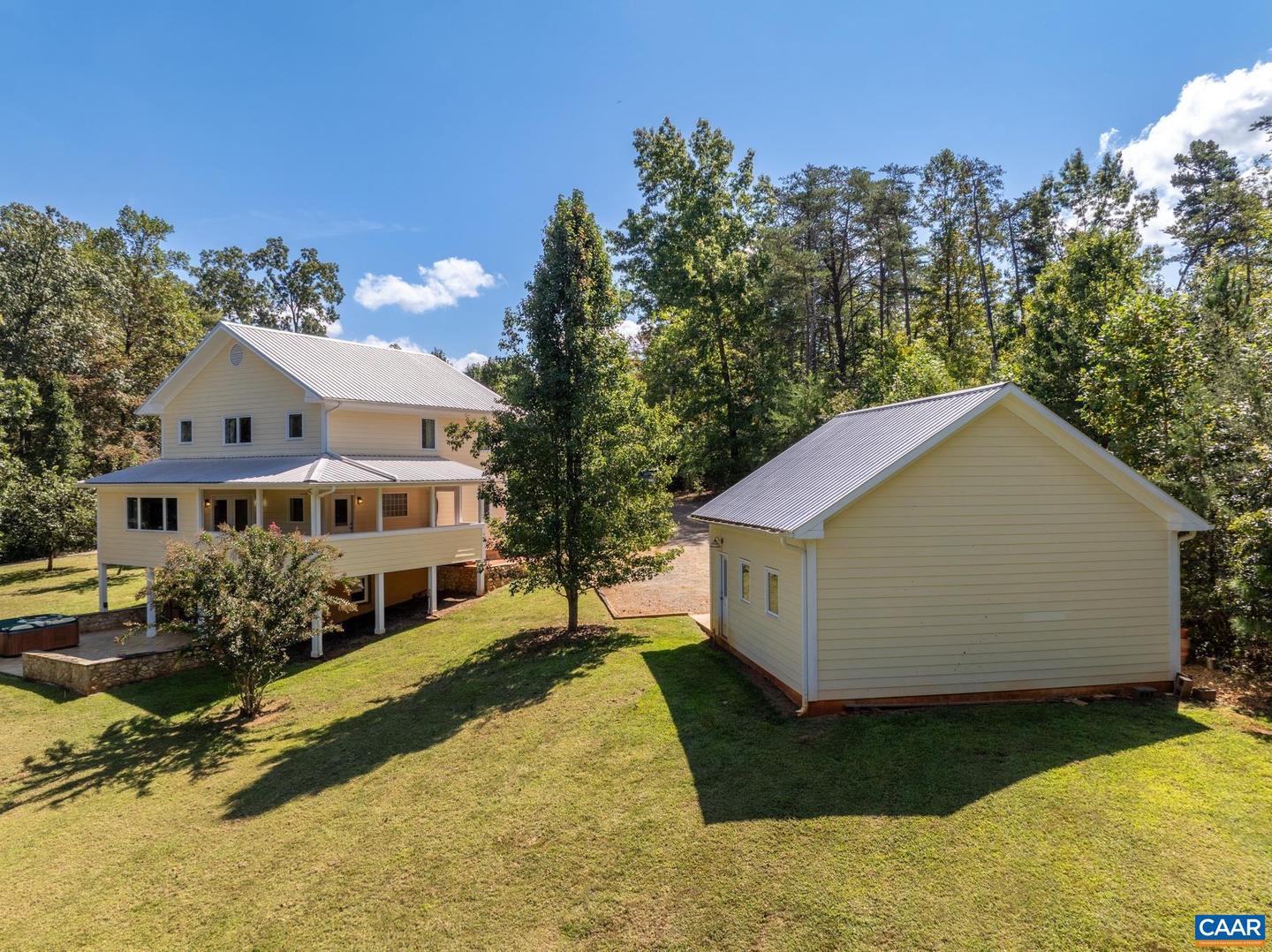 150 LYNX FARM LN, CHARLOTTESVILLE, Virginia 22903, 3 Bedrooms Bedrooms, ,4 BathroomsBathrooms,Residential,For sale,150 LYNX FARM LN,669030 MLS # 669030