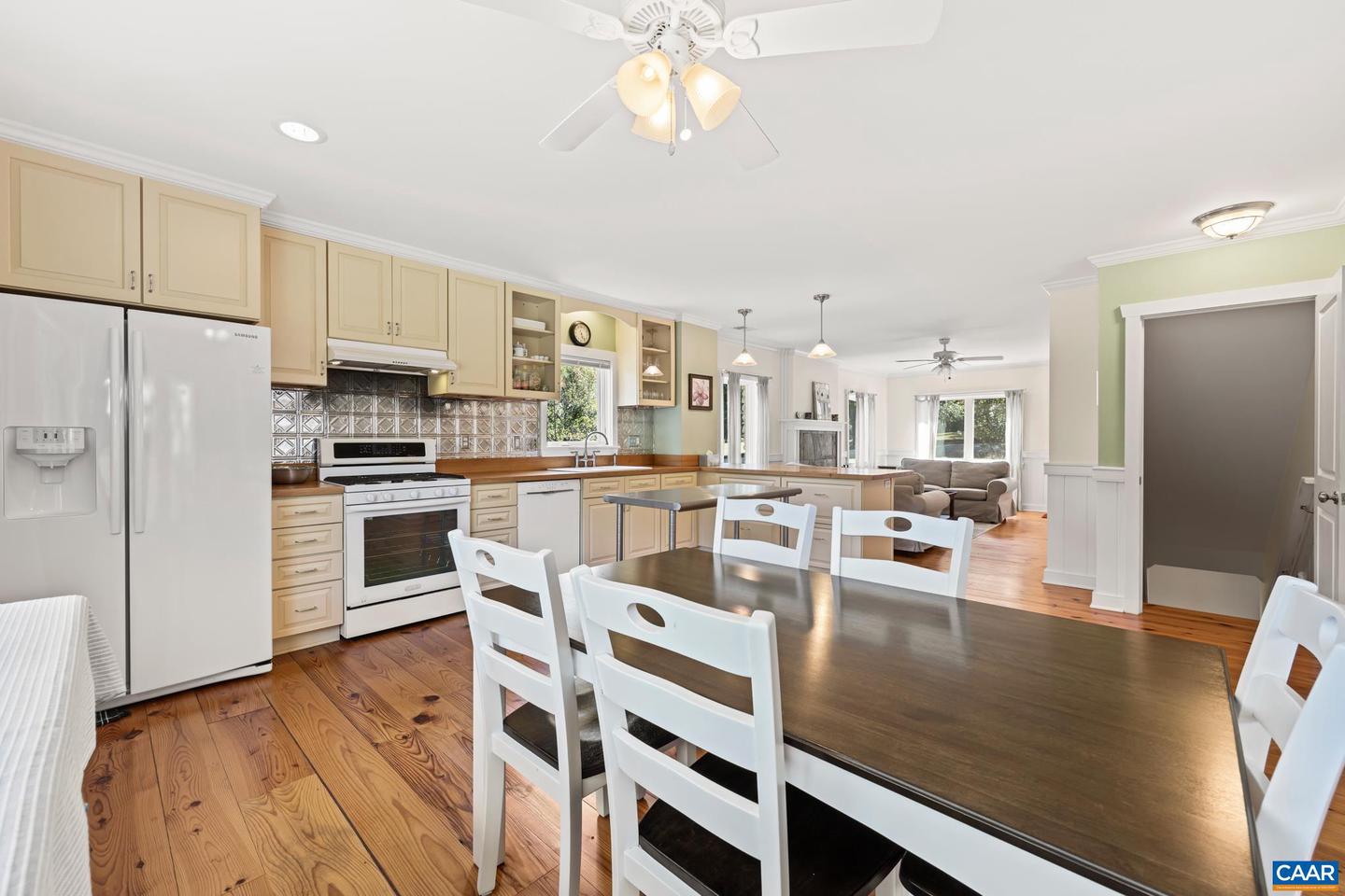 150 LYNX FARM LN, CHARLOTTESVILLE, Virginia 22903, 3 Bedrooms Bedrooms, ,4 BathroomsBathrooms,Residential,For sale,150 LYNX FARM LN,669030 MLS # 669030