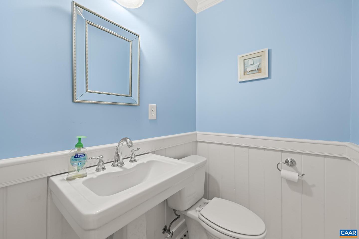 150 LYNX FARM LN, CHARLOTTESVILLE, Virginia 22903, 3 Bedrooms Bedrooms, ,4 BathroomsBathrooms,Residential,For sale,150 LYNX FARM LN,669030 MLS # 669030