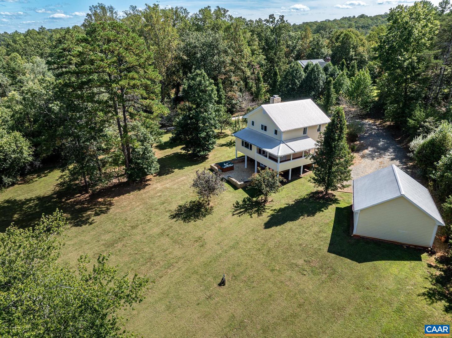 150 LYNX FARM LN, CHARLOTTESVILLE, Virginia 22903, 3 Bedrooms Bedrooms, ,4 BathroomsBathrooms,Residential,For sale,150 LYNX FARM LN,669030 MLS # 669030