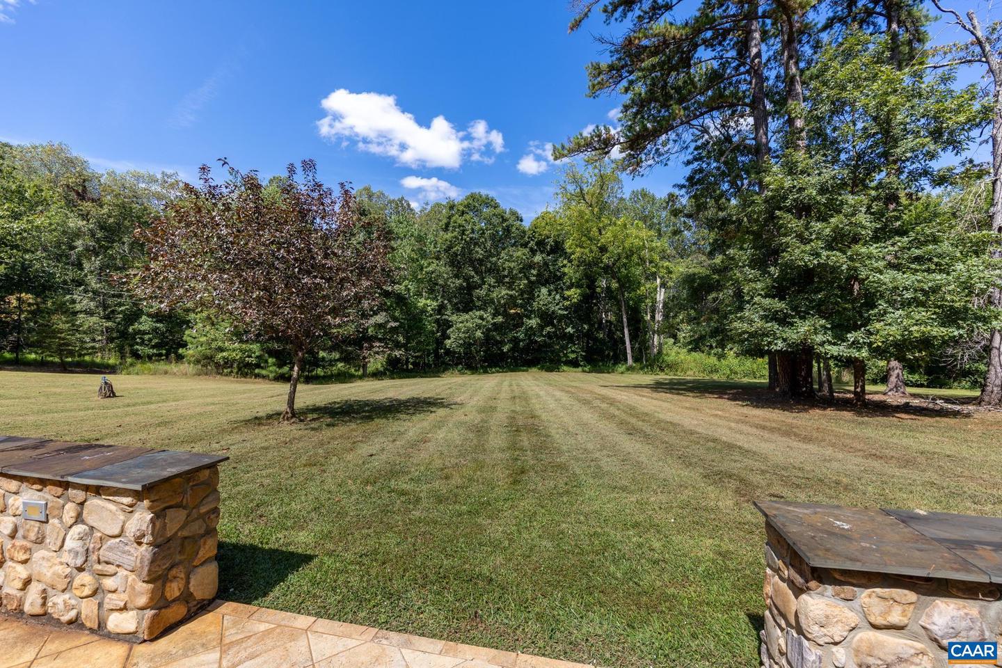 150 LYNX FARM LN, CHARLOTTESVILLE, Virginia 22903, 3 Bedrooms Bedrooms, ,4 BathroomsBathrooms,Residential,For sale,150 LYNX FARM LN,669030 MLS # 669030