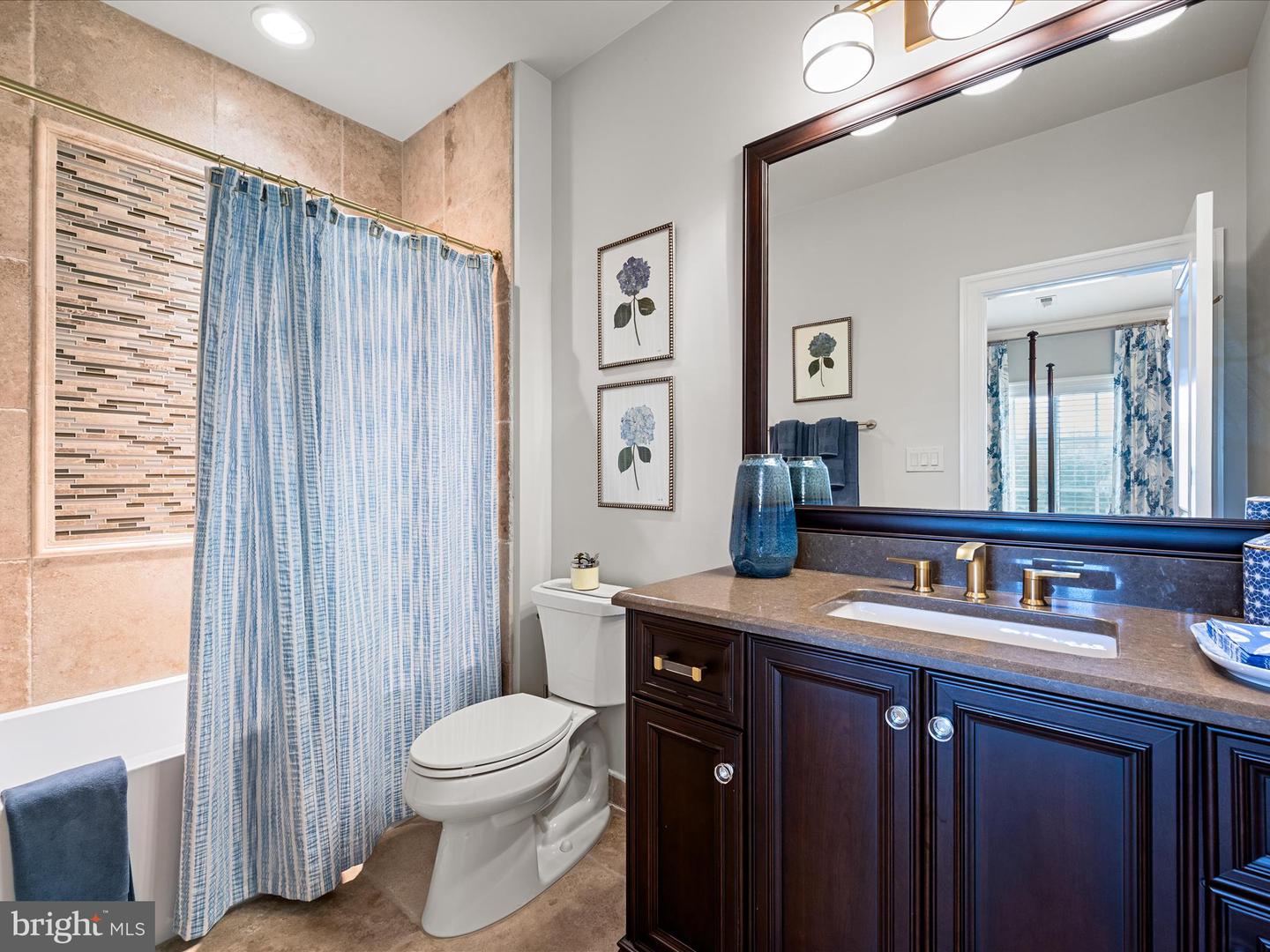 22360 WILSON MEADOWS LN, ALDIE, Virginia 20105, 4 Bedrooms Bedrooms, ,5 BathroomsBathrooms,Residential,For sale,22360 WILSON MEADOWS LN,VALO2106734 MLS # VALO2106734