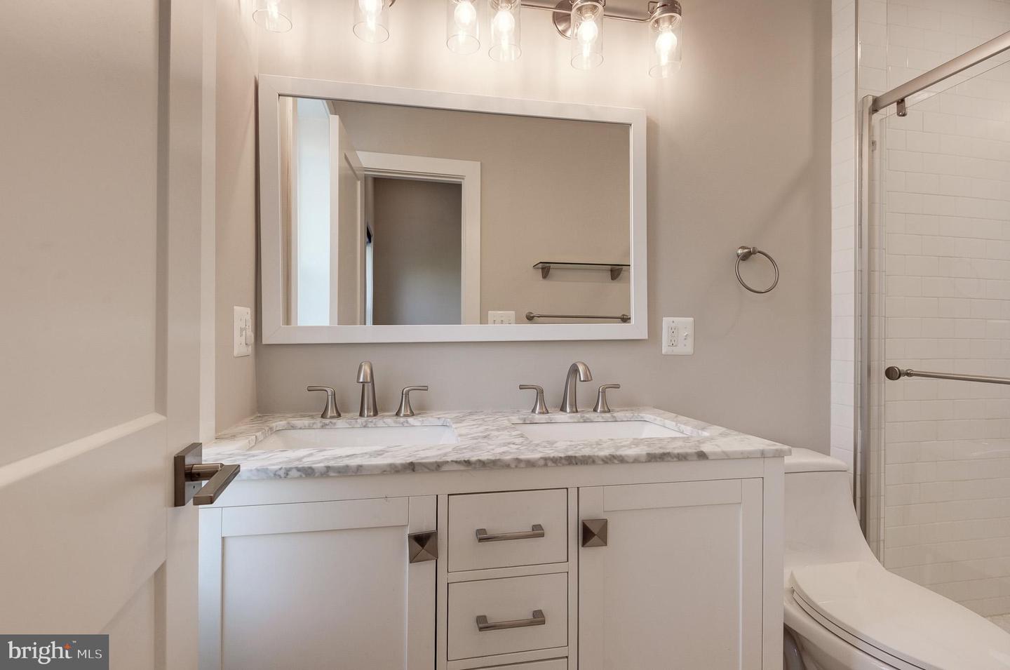 543 23RD PL NE, WASHINGTON, District Of Columbia 20002, 4 Bedrooms Bedrooms, 8 Rooms Rooms,3 BathroomsBathrooms,Residential,For sale,543 23RD PL NE,DCDC2222314 MLS # DCDC2222314