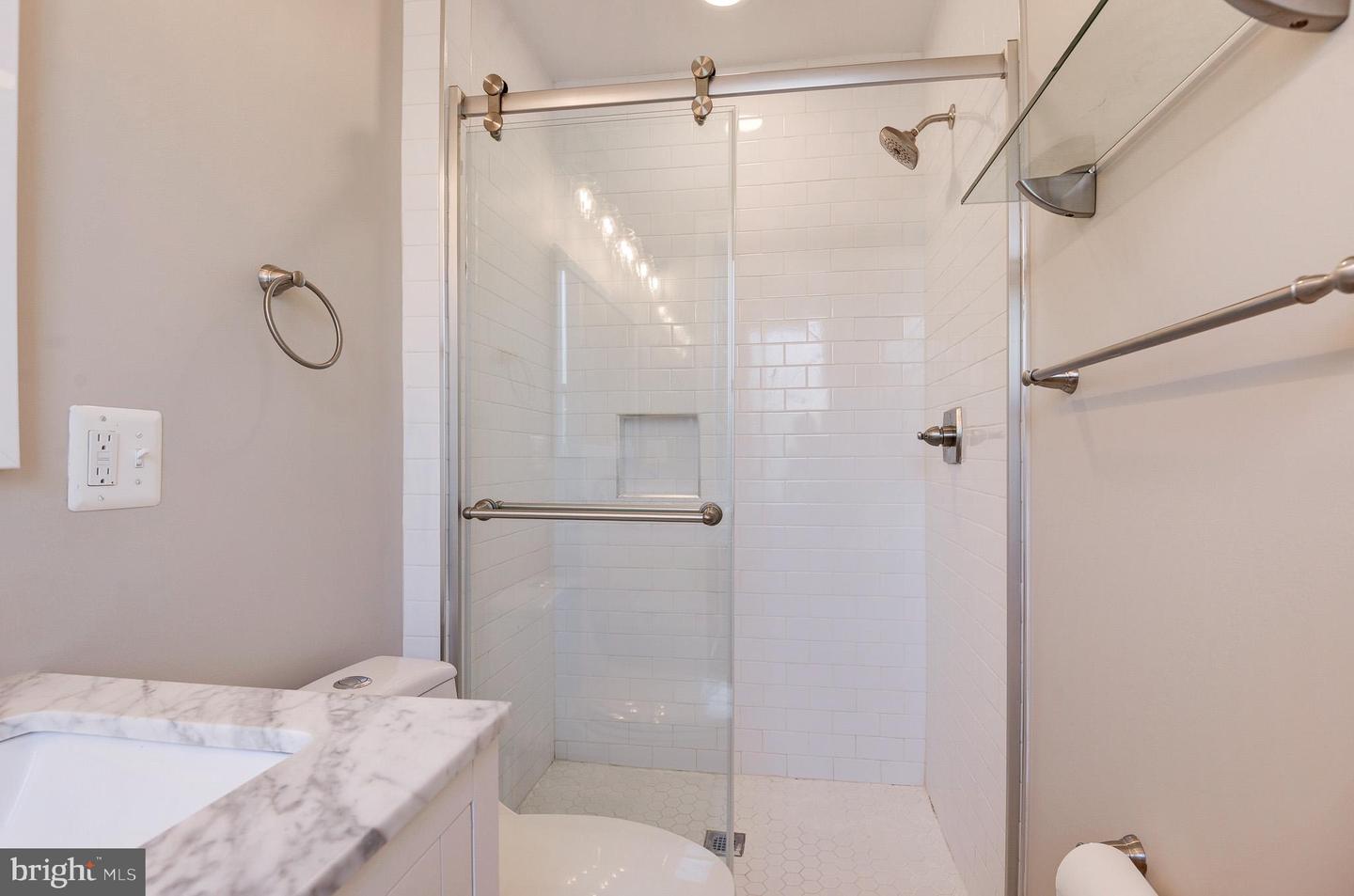 543 23RD PL NE, WASHINGTON, District Of Columbia 20002, 4 Bedrooms Bedrooms, 8 Rooms Rooms,3 BathroomsBathrooms,Residential,For sale,543 23RD PL NE,DCDC2222314 MLS # DCDC2222314