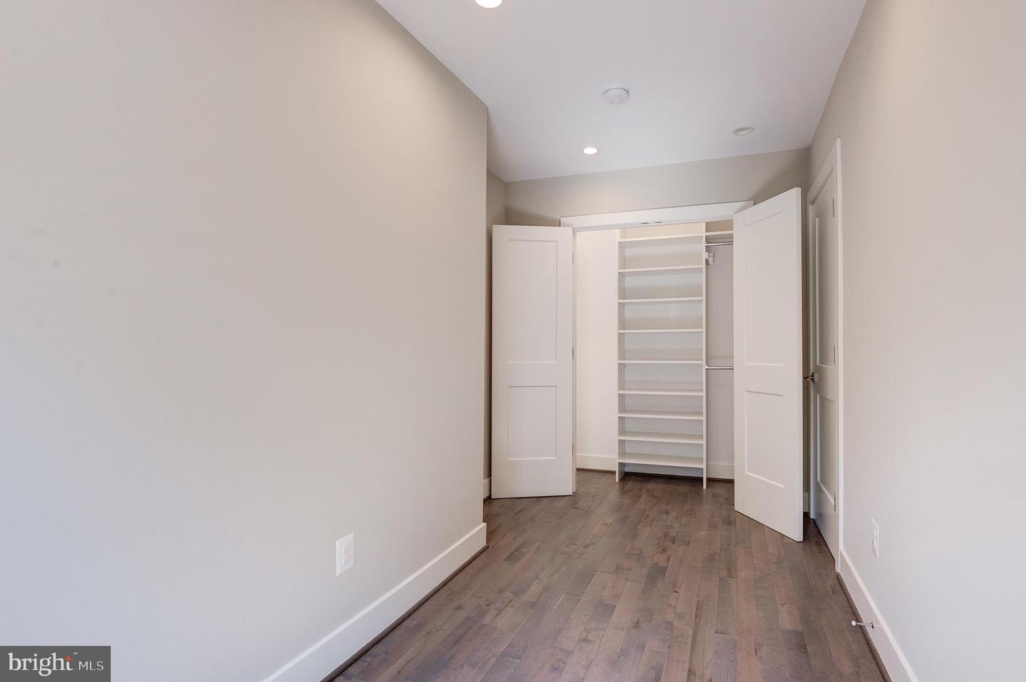 543 23RD PL NE, WASHINGTON, District Of Columbia 20002, 4 Bedrooms Bedrooms, 8 Rooms Rooms,3 BathroomsBathrooms,Residential,For sale,543 23RD PL NE,DCDC2222314 MLS # DCDC2222314