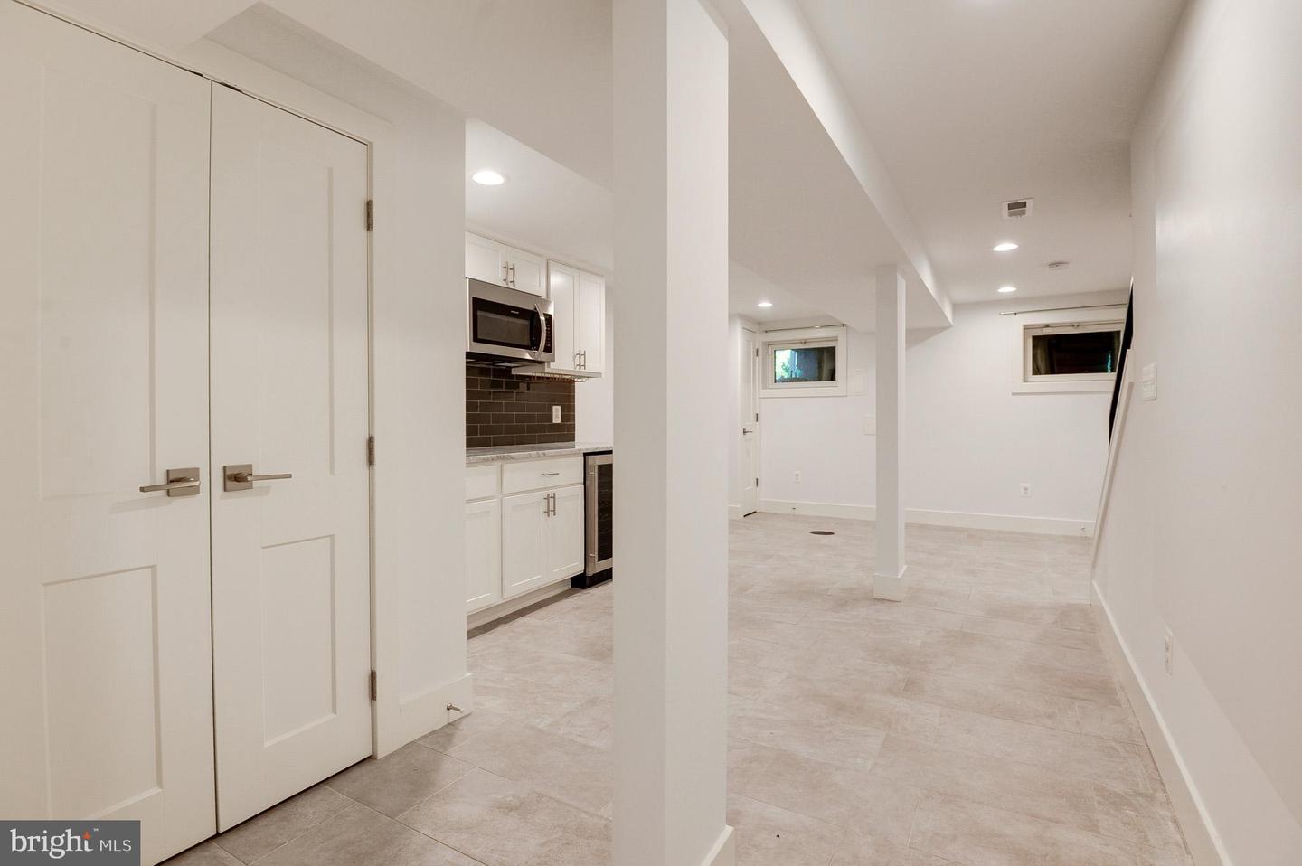 543 23RD PL NE, WASHINGTON, District Of Columbia 20002, 4 Bedrooms Bedrooms, 8 Rooms Rooms,3 BathroomsBathrooms,Residential,For sale,543 23RD PL NE,DCDC2222314 MLS # DCDC2222314