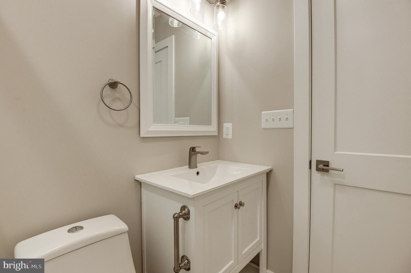 543 23RD PL NE, WASHINGTON, District Of Columbia 20002, 4 Bedrooms Bedrooms, 8 Rooms Rooms,3 BathroomsBathrooms,Residential,For sale,543 23RD PL NE,DCDC2222314 MLS # DCDC2222314