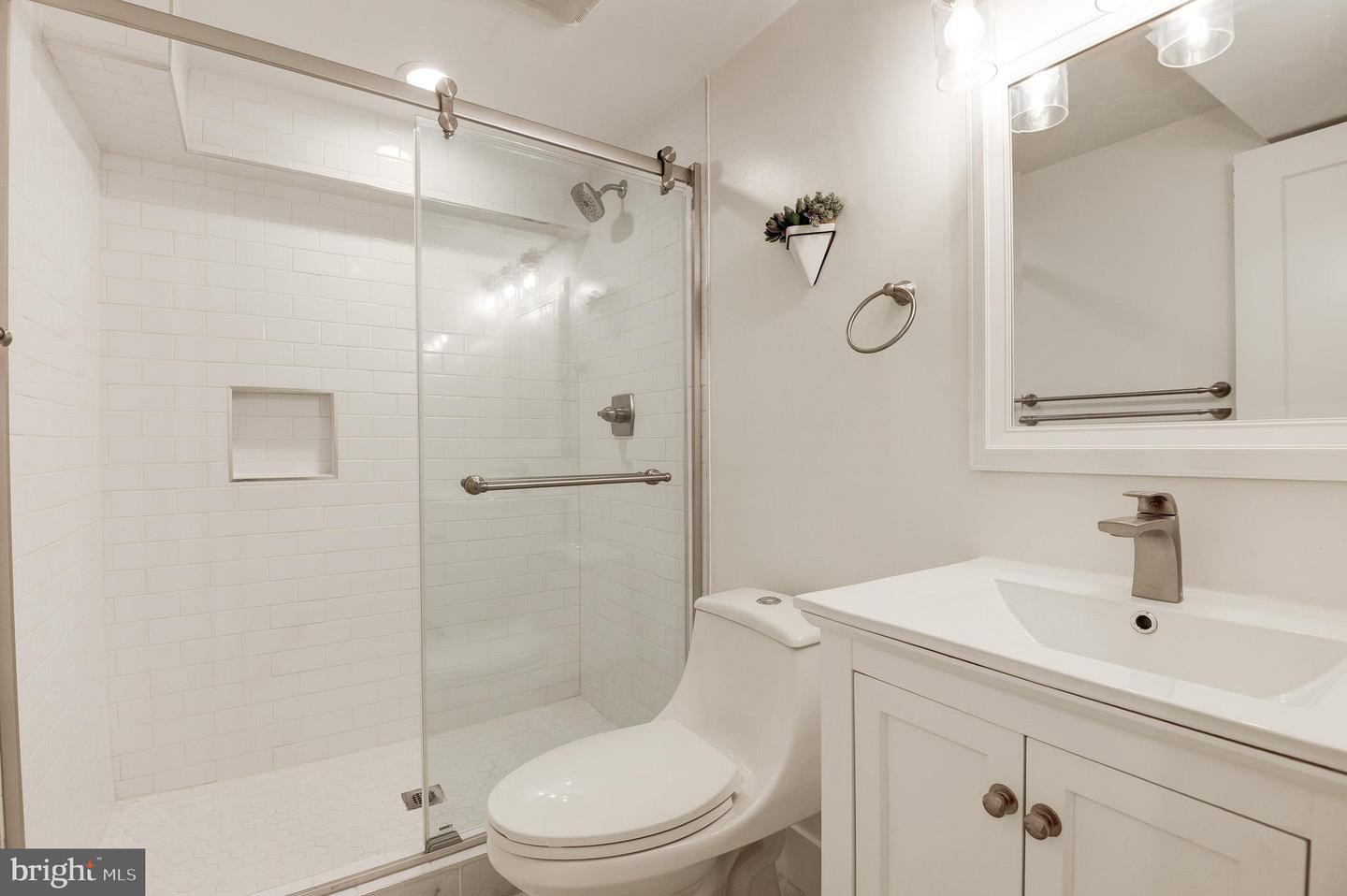543 23RD PL NE, WASHINGTON, District Of Columbia 20002, 4 Bedrooms Bedrooms, 8 Rooms Rooms,3 BathroomsBathrooms,Residential,For sale,543 23RD PL NE,DCDC2222314 MLS # DCDC2222314