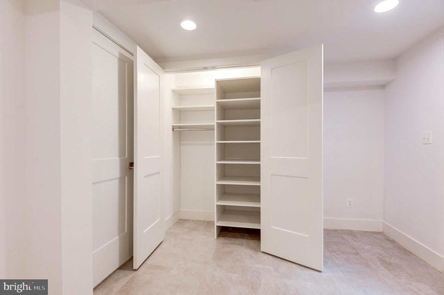 543 23RD PL NE, WASHINGTON, District Of Columbia 20002, 4 Bedrooms Bedrooms, 8 Rooms Rooms,3 BathroomsBathrooms,Residential,For sale,543 23RD PL NE,DCDC2222314 MLS # DCDC2222314