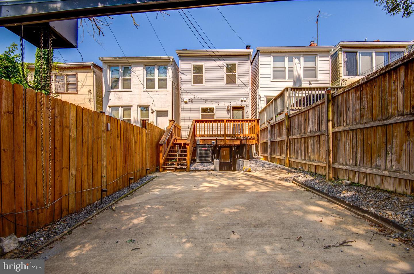 543 23RD PL NE, WASHINGTON, District Of Columbia 20002, 4 Bedrooms Bedrooms, 8 Rooms Rooms,3 BathroomsBathrooms,Residential,For sale,543 23RD PL NE,DCDC2222314 MLS # DCDC2222314