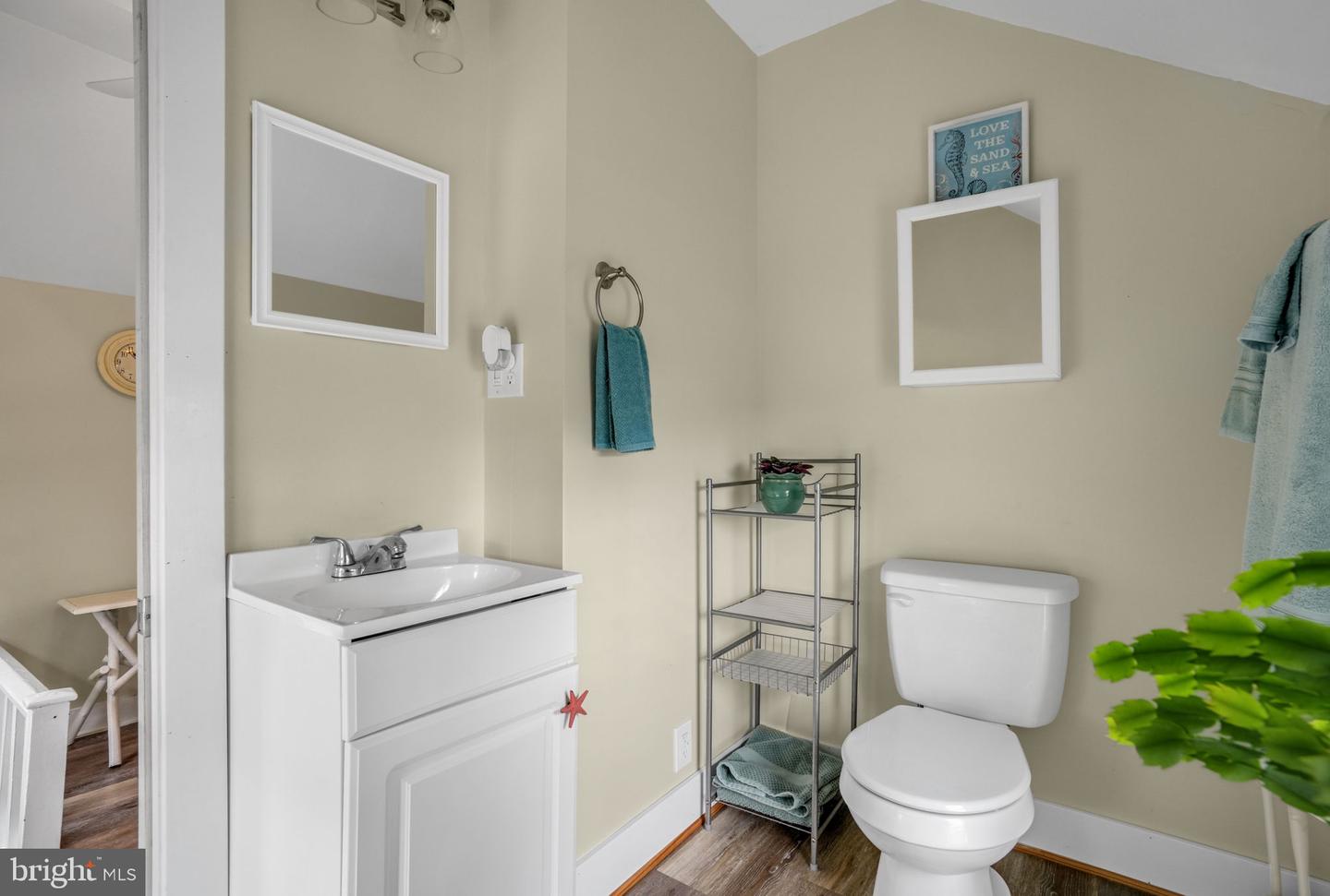6286 SMITH ST, CHINCOTEAGUE ISLAND, Virginia 23336, 3 Bedrooms Bedrooms, ,1 BathroomBathrooms,Residential,For sale,6286 SMITH ST,VAAC2002254 MLS # VAAC2002254