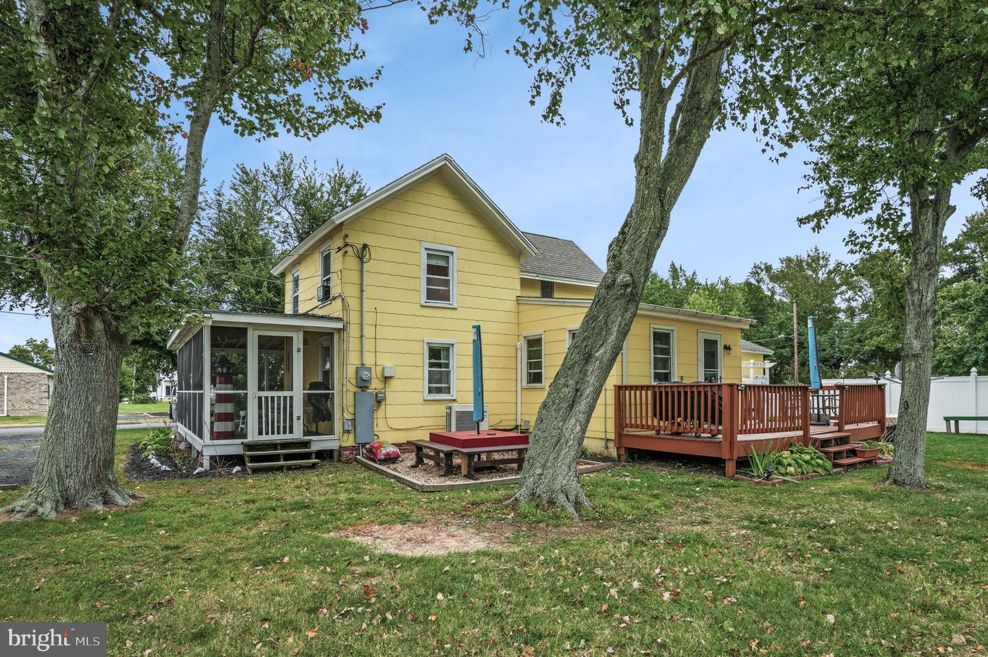 6286 SMITH ST, CHINCOTEAGUE ISLAND, Virginia 23336, 3 Bedrooms Bedrooms, ,1 BathroomBathrooms,Residential,For sale,6286 SMITH ST,VAAC2002254 MLS # VAAC2002254