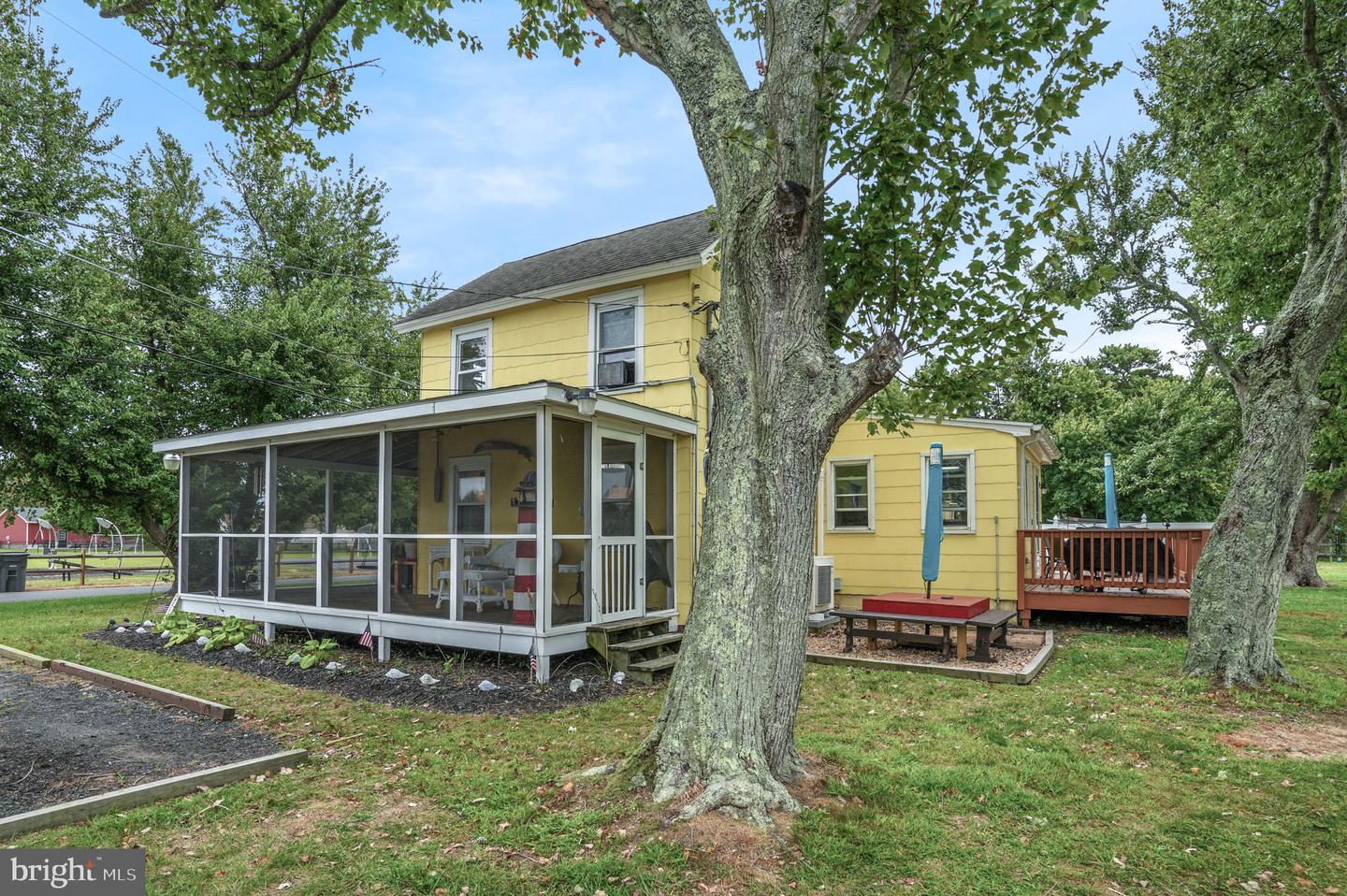 6286 SMITH ST, CHINCOTEAGUE ISLAND, Virginia 23336, 3 Bedrooms Bedrooms, ,1 BathroomBathrooms,Residential,For sale,6286 SMITH ST,VAAC2002254 MLS # VAAC2002254