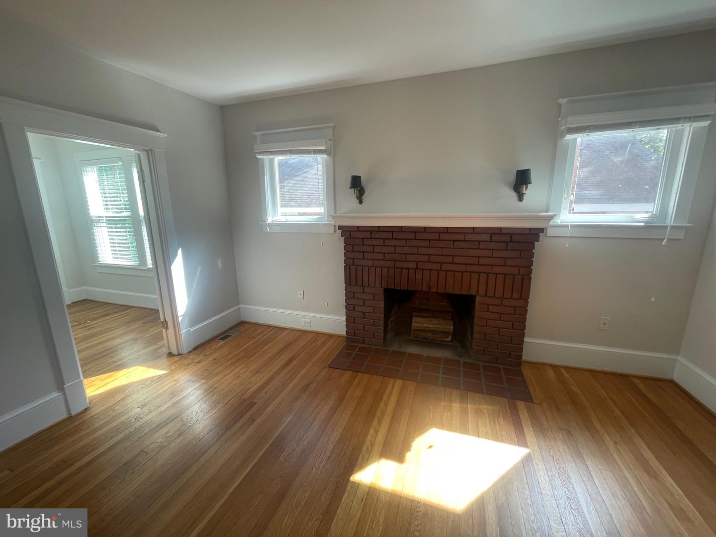 407 N BRYAN ST, ARLINGTON, Virginia 22201, 4 Bedrooms Bedrooms, ,2 BathroomsBathrooms,Residential,For sale,407 N BRYAN ST,VAAR2063666 MLS # VAAR2063666