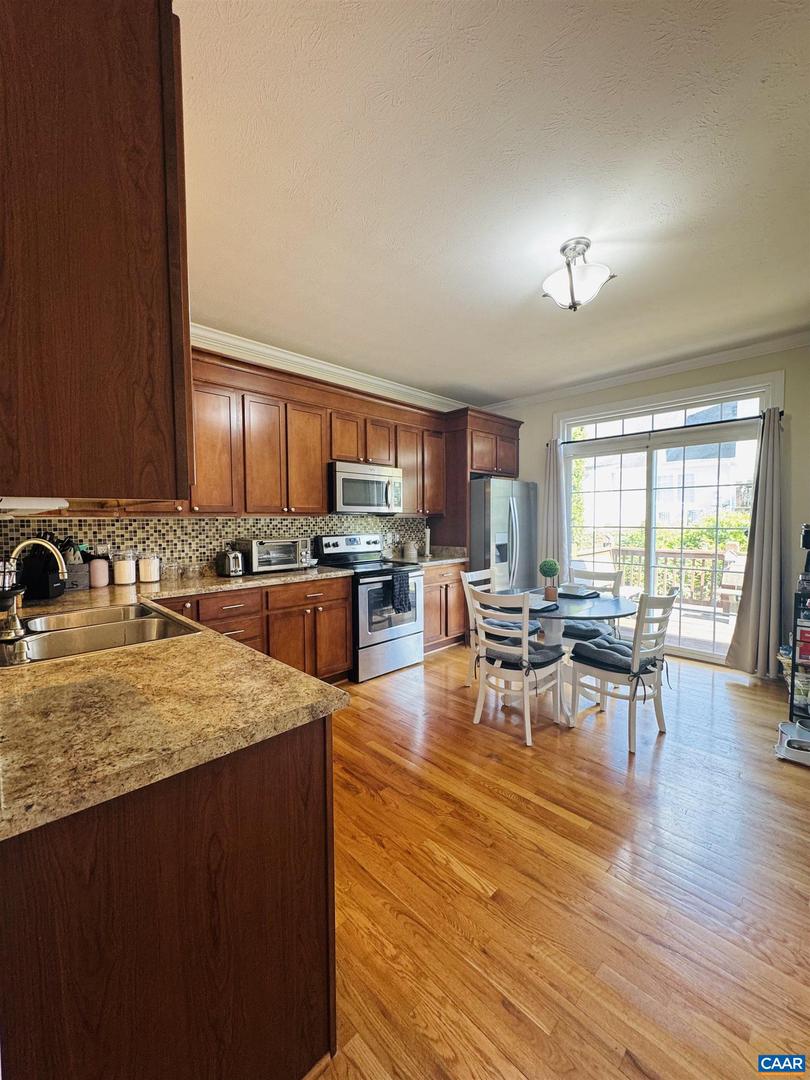 20 E PARK VIEW DR, STAUNTON, Virginia 24401, 3 Bedrooms Bedrooms, ,2 BathroomsBathrooms,Residential,For sale,20 E PARK VIEW DR,669032 MLS # 669032 20 E PARK VIEW DR, STAUNTON, Virginia 24401, 3 Bedrooms Bedrooms, ,2 BathroomsBathrooms,Residential,For sale,20 E PARK VIEW DR,669032 MLS # 669032