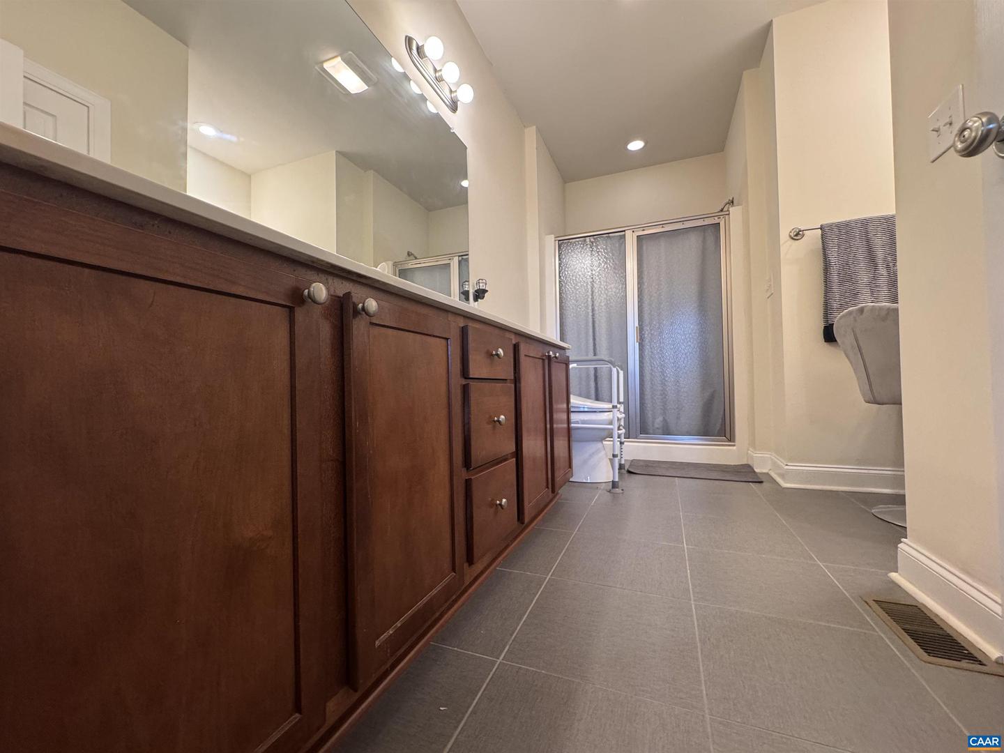 20 E PARK VIEW DR, STAUNTON, Virginia 24401, 3 Bedrooms Bedrooms, ,2 BathroomsBathrooms,Residential,For sale,20 E PARK VIEW DR,669032 MLS # 669032 20 E PARK VIEW DR, STAUNTON, Virginia 24401, 3 Bedrooms Bedrooms, ,2 BathroomsBathrooms,Residential,For sale,20 E PARK VIEW DR,669032 MLS # 669032