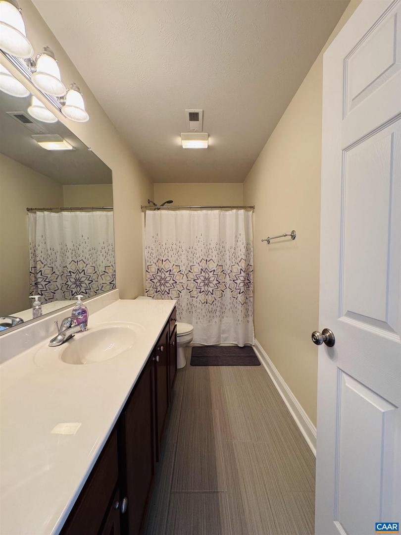 20 E PARK VIEW DR, STAUNTON, Virginia 24401, 3 Bedrooms Bedrooms, ,2 BathroomsBathrooms,Residential,For sale,20 E PARK VIEW DR,669032 MLS # 669032 20 E PARK VIEW DR, STAUNTON, Virginia 24401, 3 Bedrooms Bedrooms, ,2 BathroomsBathrooms,Residential,For sale,20 E PARK VIEW DR,669032 MLS # 669032