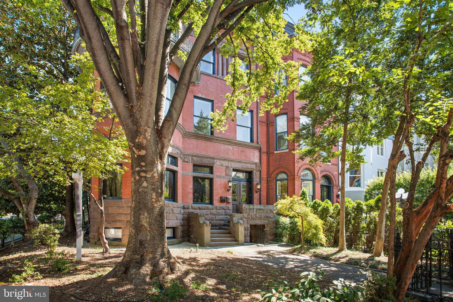 1633 16TH ST NW, WASHINGTON, District Of Columbia 20009, 12 Bedrooms Bedrooms, ,10 BathroomsBathrooms,Residential,For sale,1633 16TH ST NW,DCDC2222596 MLS # DCDC2222596