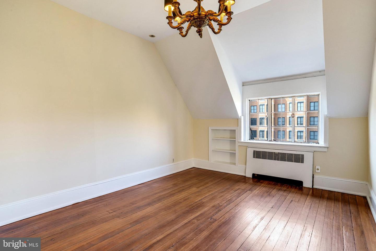 1633 16TH ST NW, WASHINGTON, District Of Columbia 20009, 12 Bedrooms Bedrooms, ,10 BathroomsBathrooms,Residential,For sale,1633 16TH ST NW,DCDC2222596 MLS # DCDC2222596