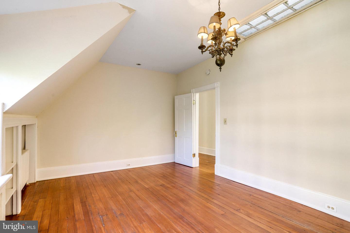 1633 16TH ST NW, WASHINGTON, District Of Columbia 20009, 12 Bedrooms Bedrooms, ,10 BathroomsBathrooms,Residential,For sale,1633 16TH ST NW,DCDC2222596 MLS # DCDC2222596