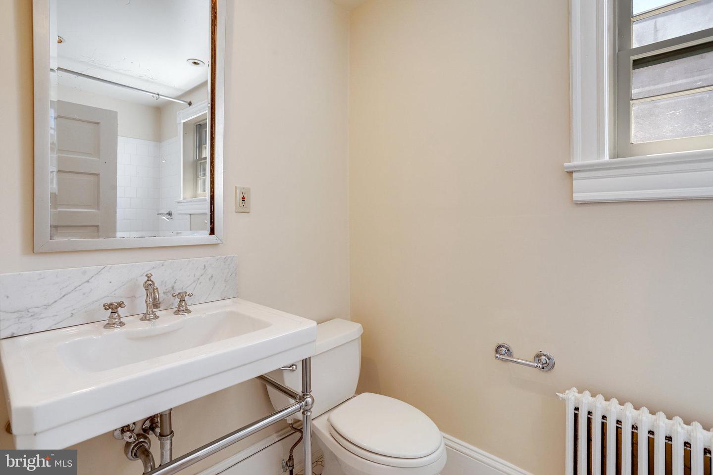 1633 16TH ST NW, WASHINGTON, District Of Columbia 20009, 12 Bedrooms Bedrooms, ,10 BathroomsBathrooms,Residential,For sale,1633 16TH ST NW,DCDC2222596 MLS # DCDC2222596