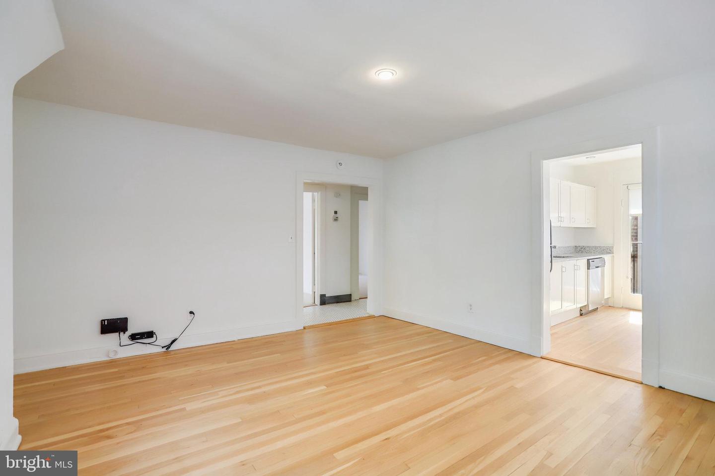 1633 16TH ST NW, WASHINGTON, District Of Columbia 20009, 12 Bedrooms Bedrooms, ,10 BathroomsBathrooms,Residential,For sale,1633 16TH ST NW,DCDC2222596 MLS # DCDC2222596