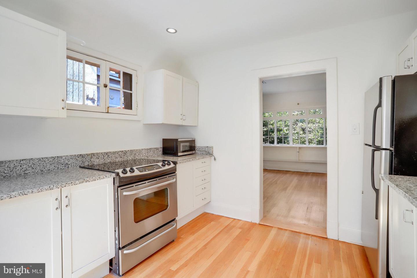 1633 16TH ST NW, WASHINGTON, District Of Columbia 20009, 12 Bedrooms Bedrooms, ,10 BathroomsBathrooms,Residential,For sale,1633 16TH ST NW,DCDC2222596 MLS # DCDC2222596