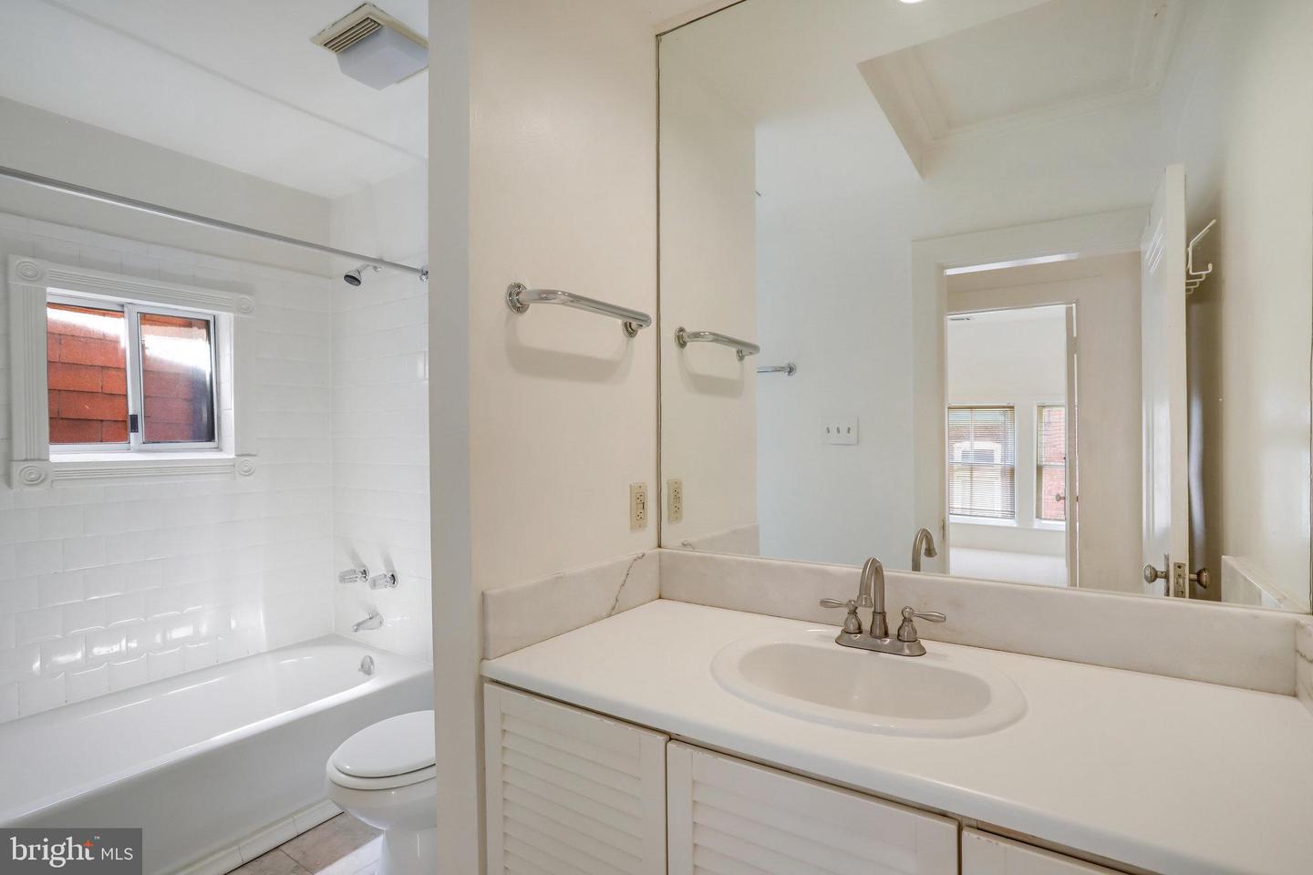1633 16TH ST NW, WASHINGTON, District Of Columbia 20009, 12 Bedrooms Bedrooms, ,10 BathroomsBathrooms,Residential,For sale,1633 16TH ST NW,DCDC2222596 MLS # DCDC2222596
