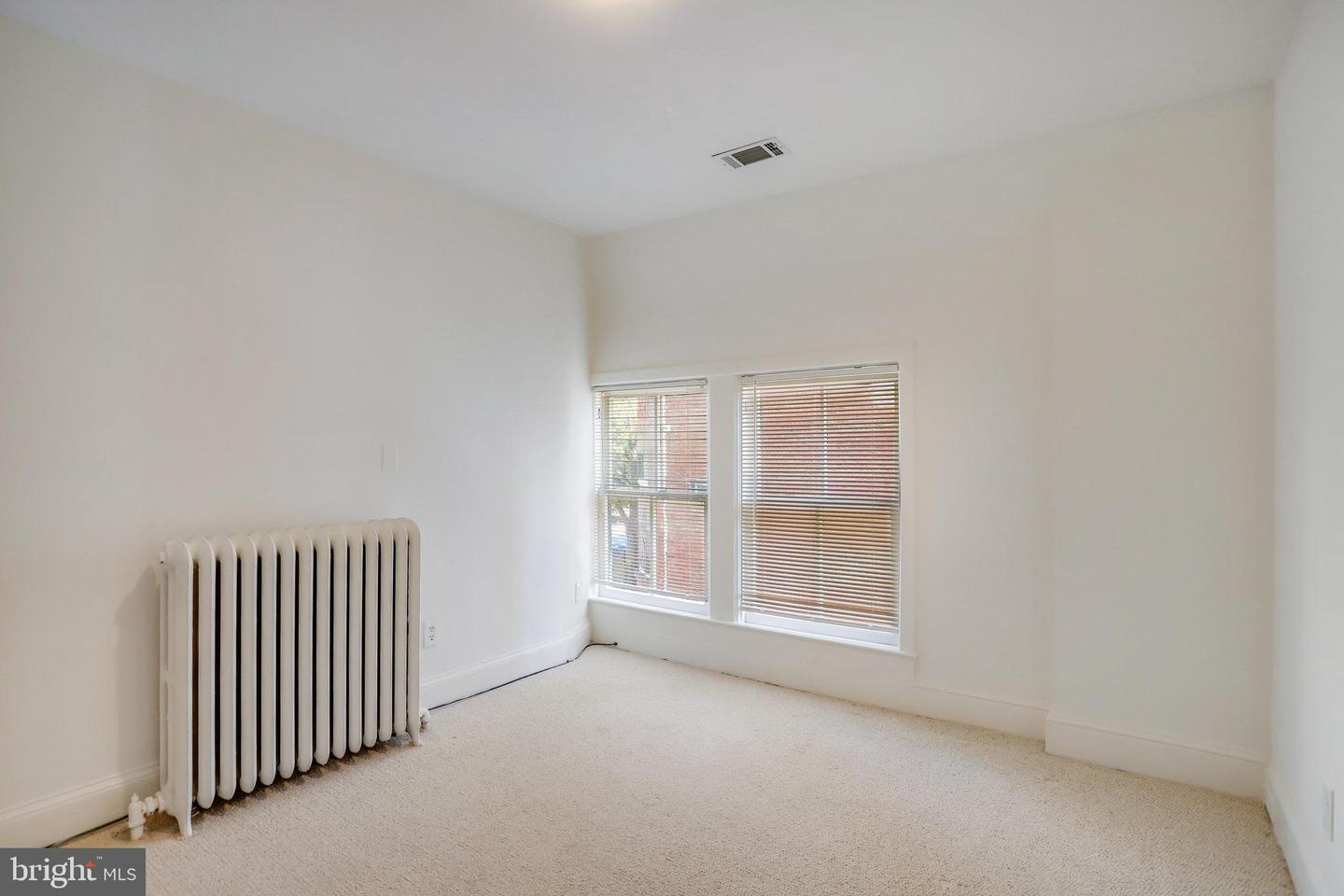 1633 16TH ST NW, WASHINGTON, District Of Columbia 20009, 12 Bedrooms Bedrooms, ,10 BathroomsBathrooms,Residential,For sale,1633 16TH ST NW,DCDC2222596 MLS # DCDC2222596