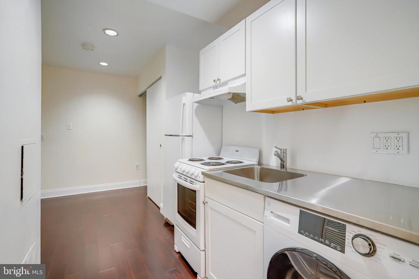 1633 16TH ST NW, WASHINGTON, District Of Columbia 20009, 12 Bedrooms Bedrooms, ,10 BathroomsBathrooms,Residential,For sale,1633 16TH ST NW,DCDC2222596 MLS # DCDC2222596