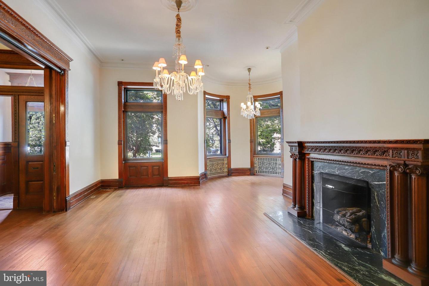 1633 16TH ST NW, WASHINGTON, District Of Columbia 20009, 12 Bedrooms Bedrooms, ,10 BathroomsBathrooms,Residential,For sale,1633 16TH ST NW,DCDC2222596 MLS # DCDC2222596