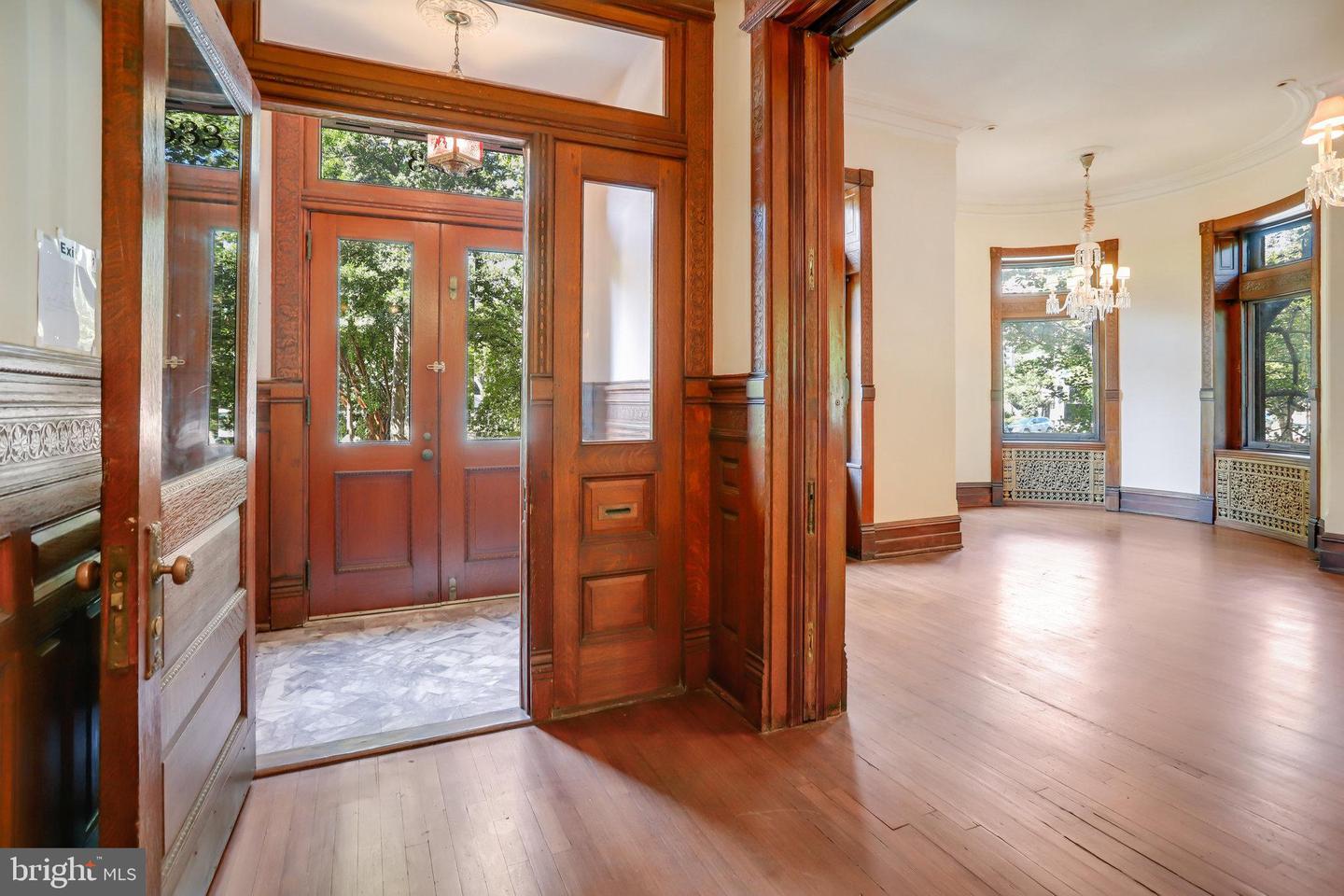 1633 16TH ST NW, WASHINGTON, District Of Columbia 20009, 12 Bedrooms Bedrooms, ,10 BathroomsBathrooms,Residential,For sale,1633 16TH ST NW,DCDC2222596 MLS # DCDC2222596