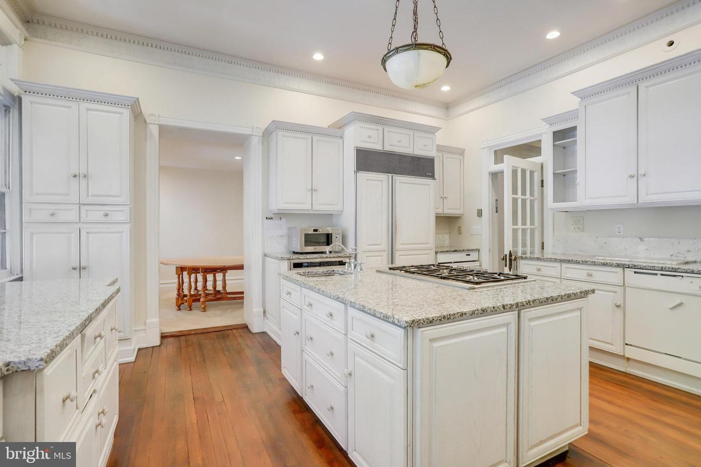 1633 16TH ST NW, WASHINGTON, District Of Columbia 20009, 12 Bedrooms Bedrooms, ,10 BathroomsBathrooms,Residential,For sale,1633 16TH ST NW,DCDC2222596 MLS # DCDC2222596