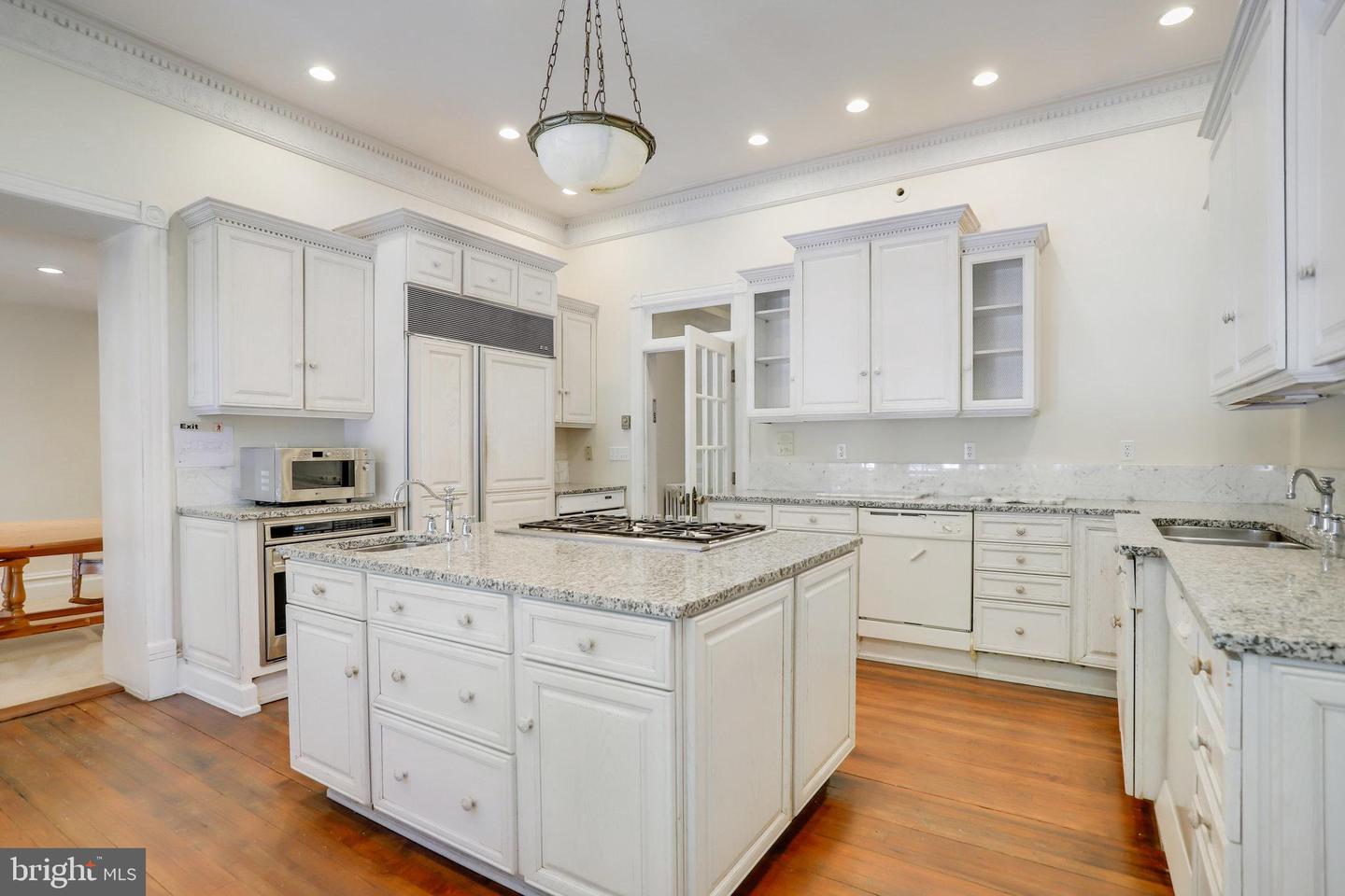 1633 16TH ST NW, WASHINGTON, District Of Columbia 20009, 12 Bedrooms Bedrooms, ,10 BathroomsBathrooms,Residential,For sale,1633 16TH ST NW,DCDC2222596 MLS # DCDC2222596