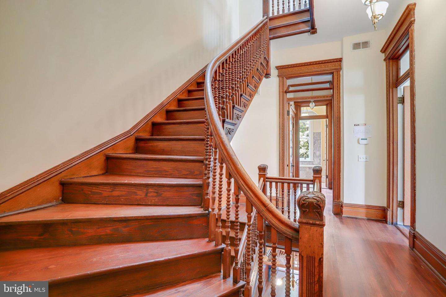 1633 16TH ST NW, WASHINGTON, District Of Columbia 20009, 12 Bedrooms Bedrooms, ,10 BathroomsBathrooms,Residential,For sale,1633 16TH ST NW,DCDC2222596 MLS # DCDC2222596