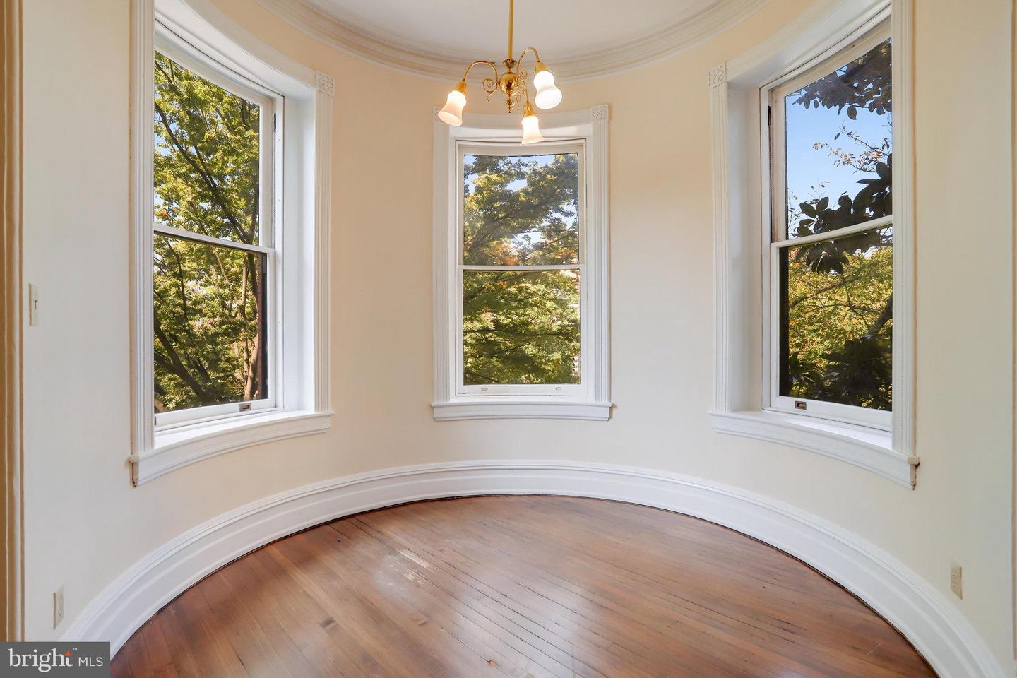 1633 16TH ST NW, WASHINGTON, District Of Columbia 20009, 12 Bedrooms Bedrooms, ,10 BathroomsBathrooms,Residential,For sale,1633 16TH ST NW,DCDC2222596 MLS # DCDC2222596